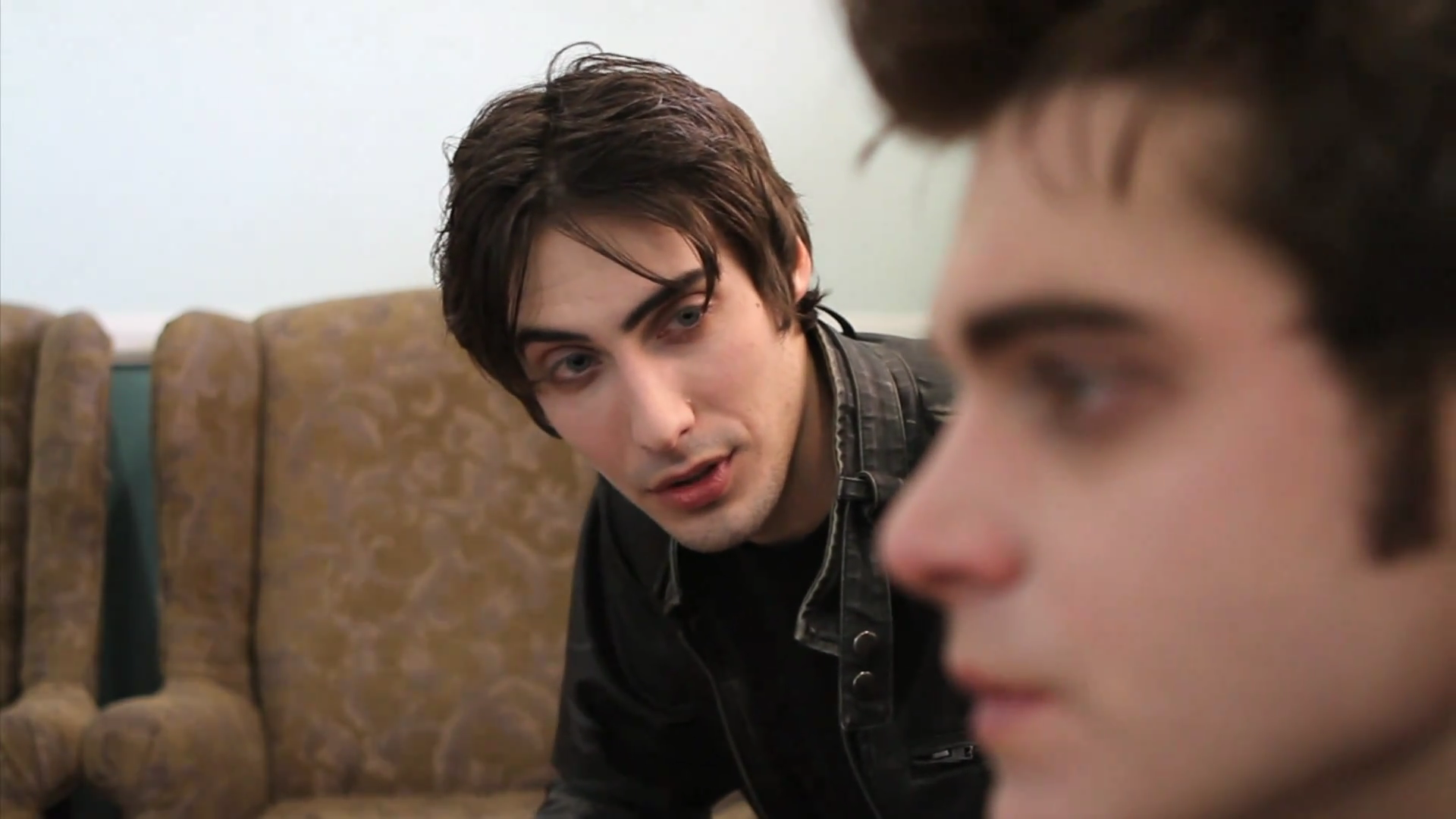 VampireDiariesWorld_dot_org-TheHillywoodShowParady0157.png