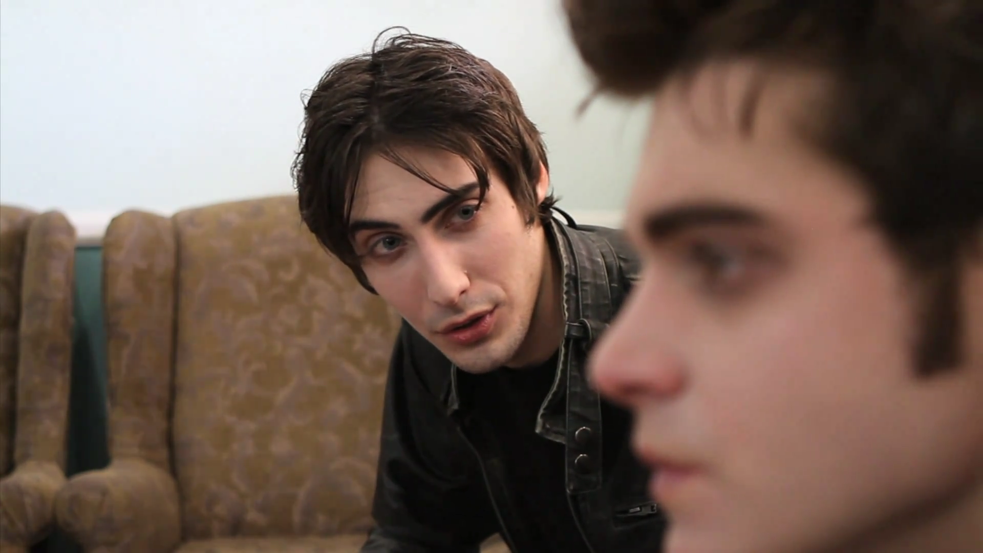 VampireDiariesWorld_dot_org-TheHillywoodShowParady0160.png