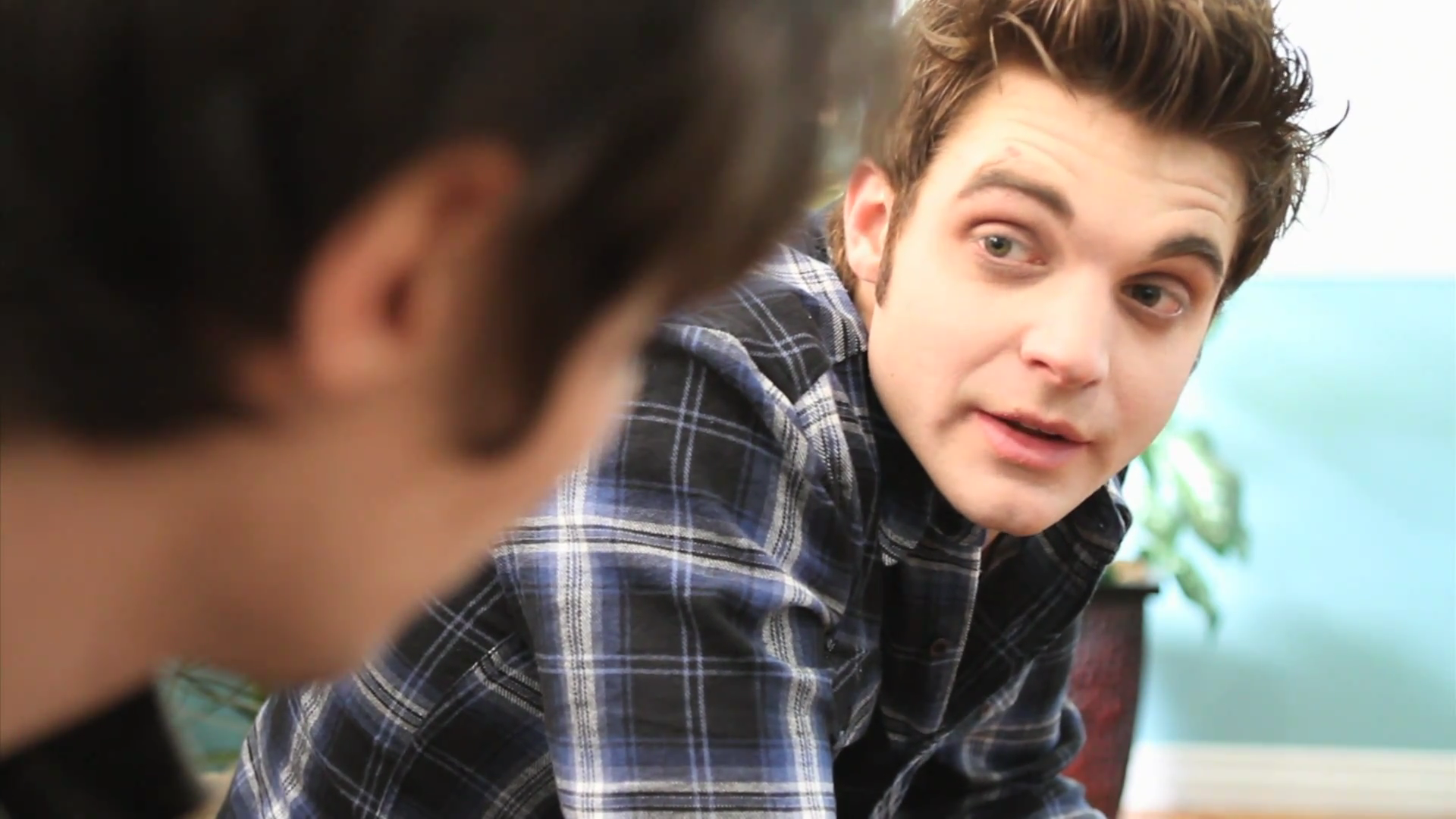 VampireDiariesWorld_dot_org-TheHillywoodShowParady0204.png VampireDiariesWorld_dot_org-TheHillywoodShowParady0204.png