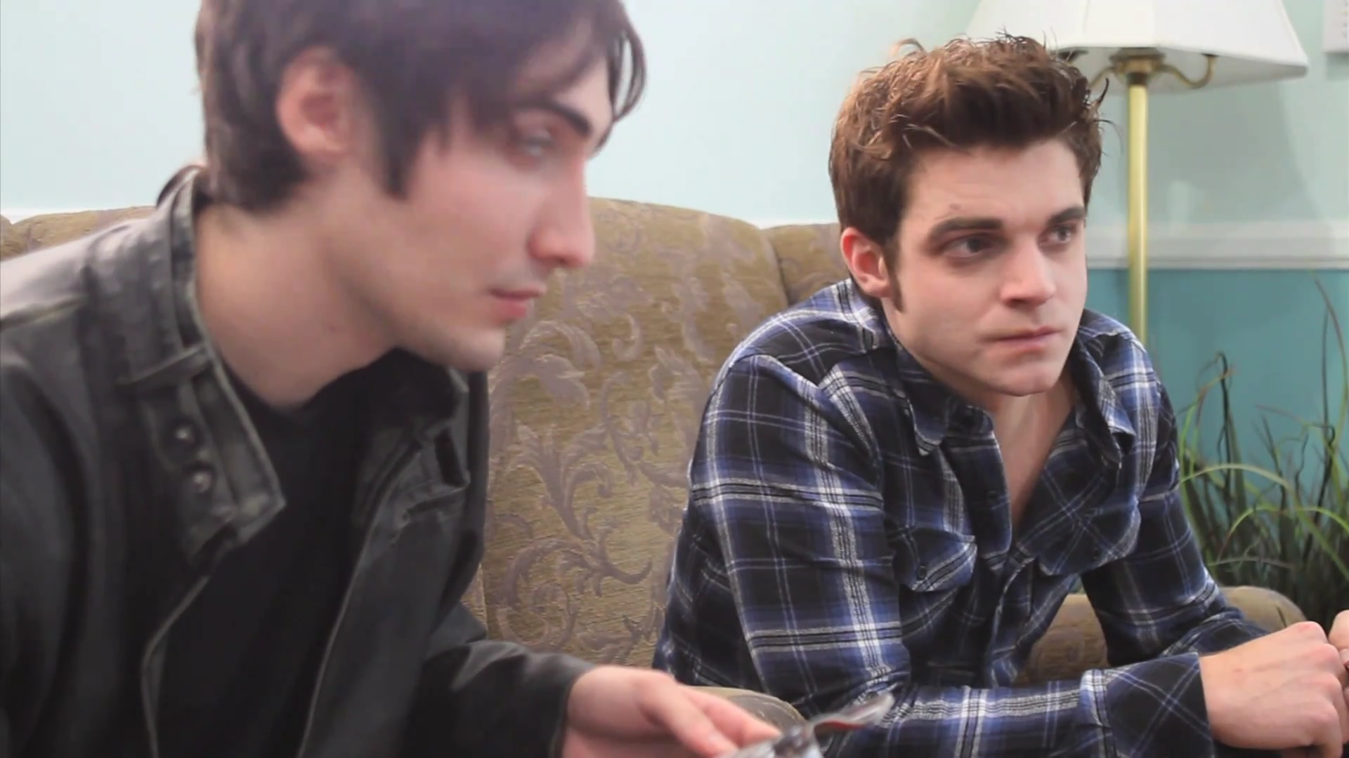 VampireDiariesWorld_dot_org-TheHillywoodShowParady0248.png
