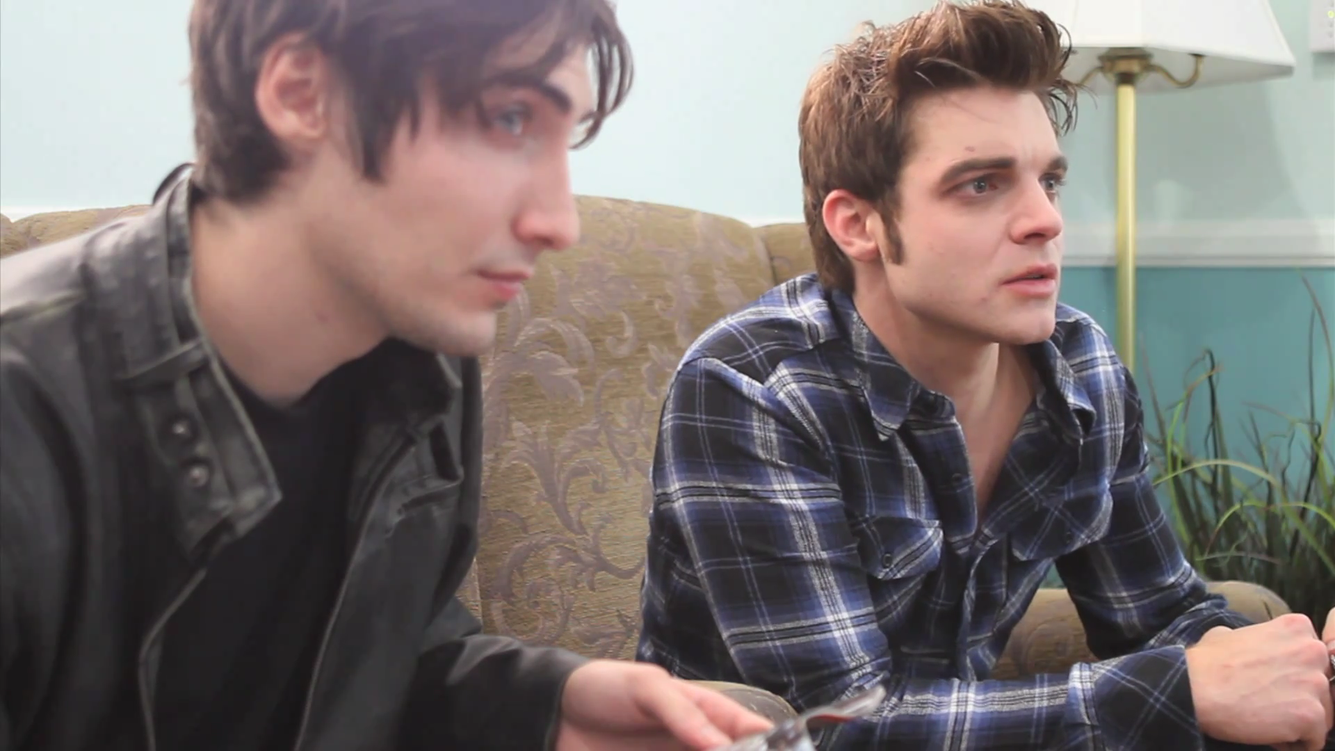 VampireDiariesWorld_dot_org-TheHillywoodShowParady0271.png