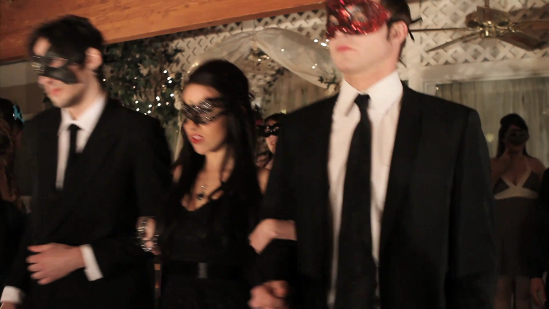 VampireDiariesWorld_dot_org-TheHillywoodShowParody0325.png VampireDiariesWorld_dot_org-TheHillywoodShowParody0325.png