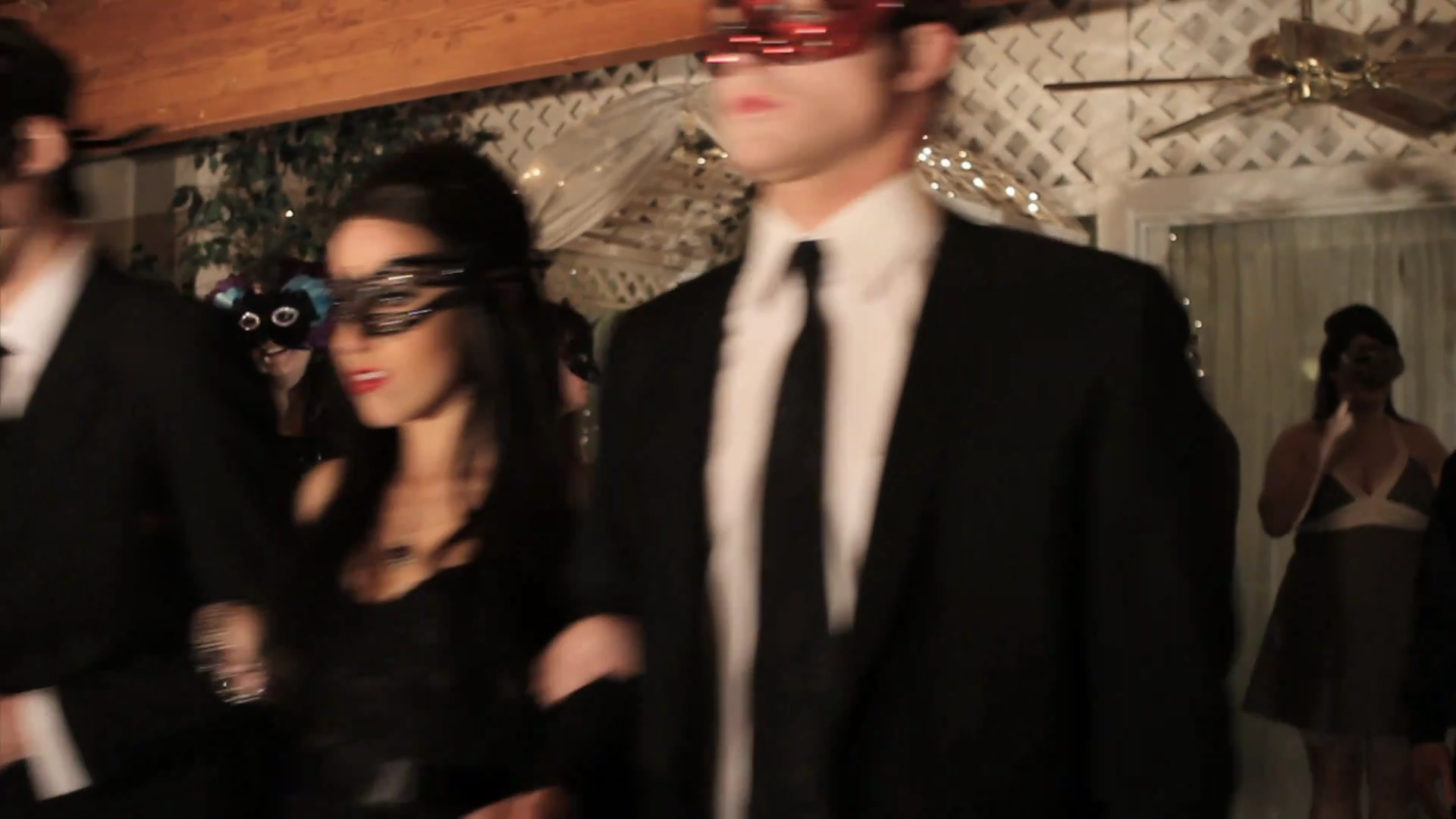 VampireDiariesWorld_dot_org-TheHillywoodShowParody0331.png VampireDiariesWorld_dot_org-TheHillywoodShowParody0331.png