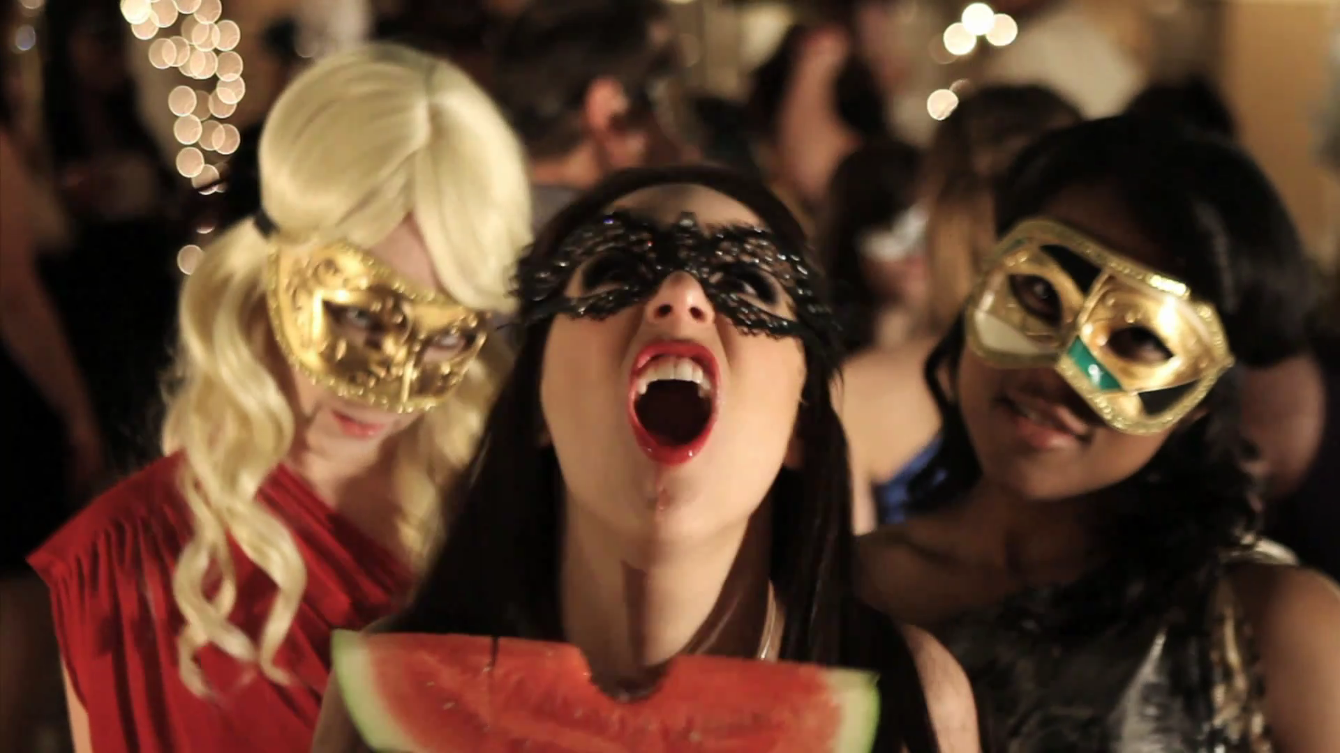VampireDiariesWorld_dot_org-TheHillywoodShowParody0549.png