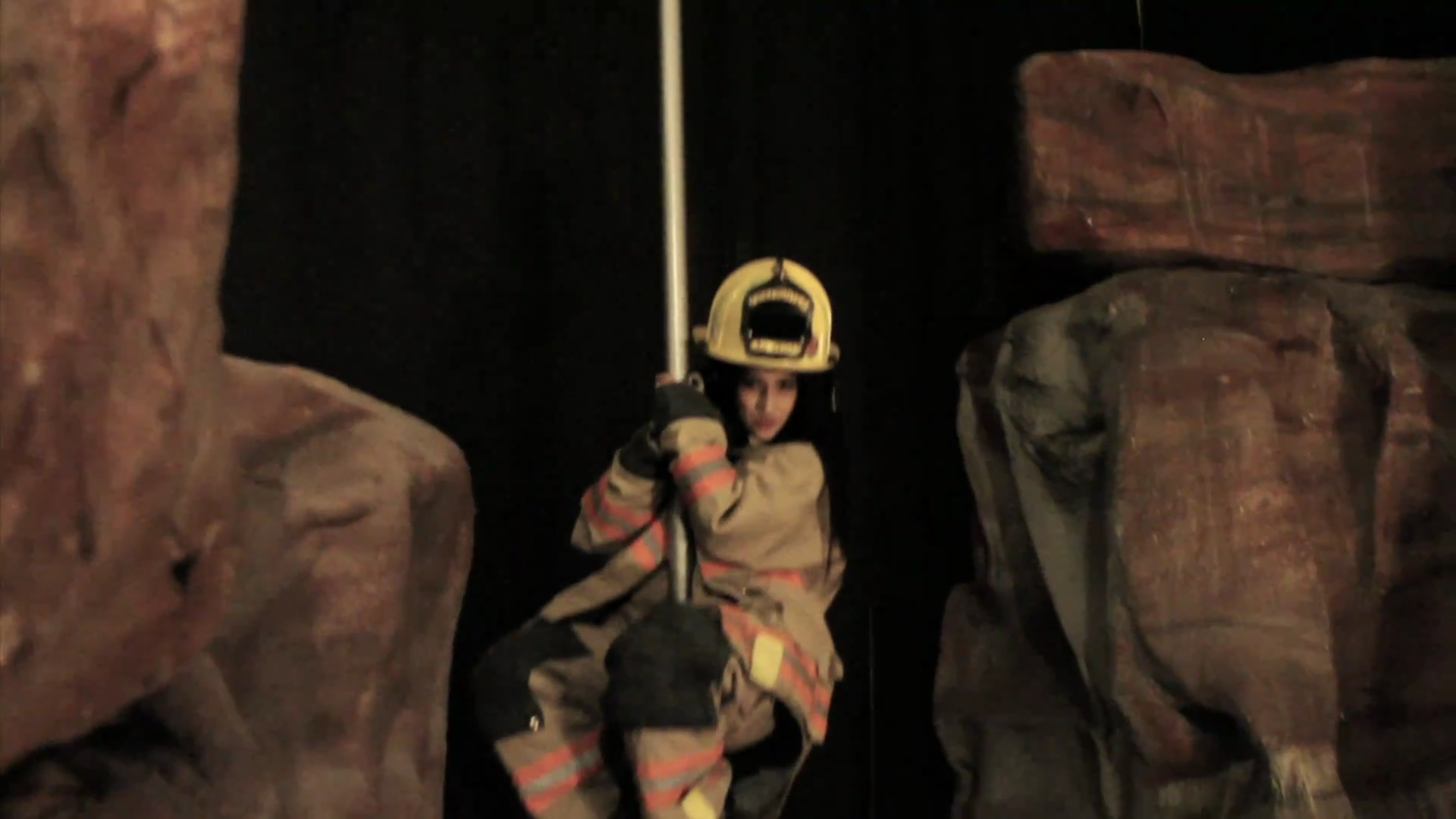 VampireDiariesWorld_dot_org-TheHillywoodShowParody0666.png VampireDiariesWorld_dot_org-TheHillywoodShowParody0666.png