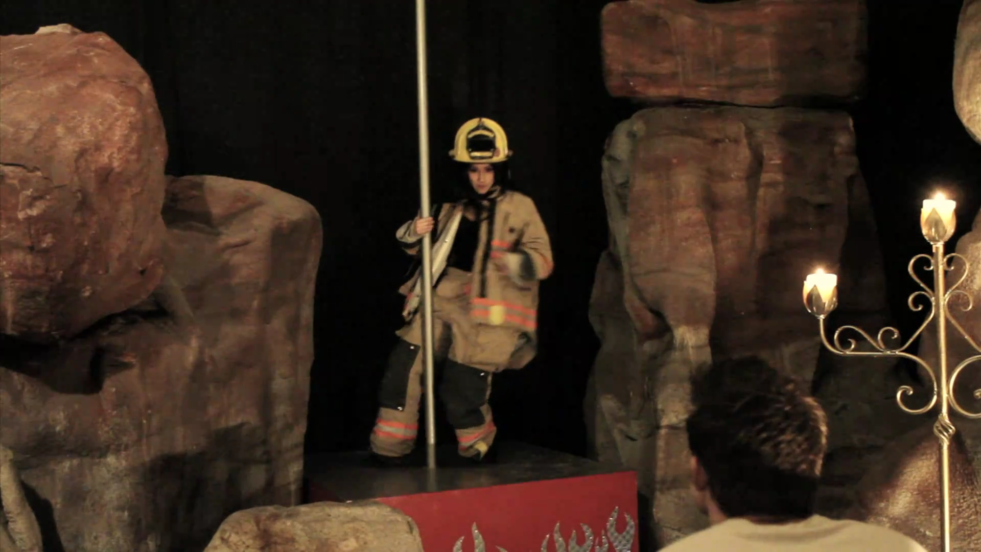 VampireDiariesWorld_dot_org-TheHillywoodShowParody0680.png VampireDiariesWorld_dot_org-TheHillywoodShowParody0680.png