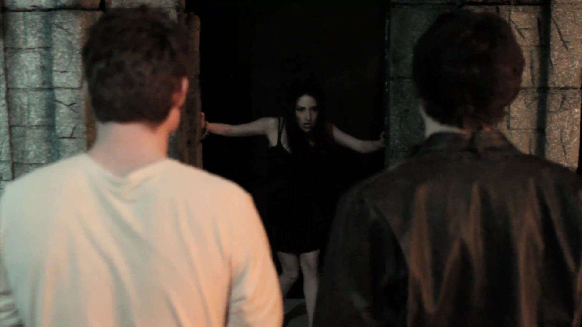 VampireDiariesWorld_dot_org-TheHillywoodShowParody0720.png