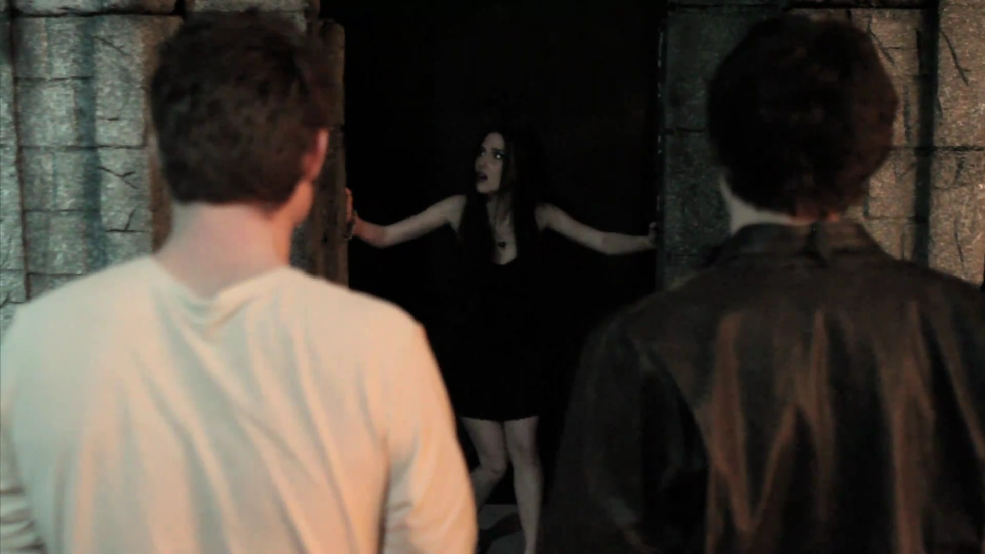 VampireDiariesWorld_dot_org-TheHillywoodShowParody0721.png