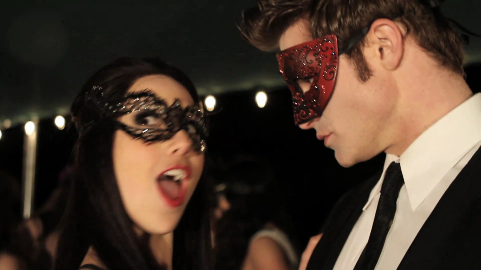 VampireDiariesWorld_dot_org-TheHillywoodShowParody0754.png