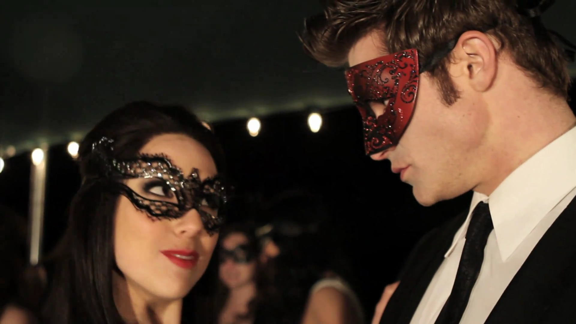 VampireDiariesWorld_dot_org-TheHillywoodShowParody0755.png