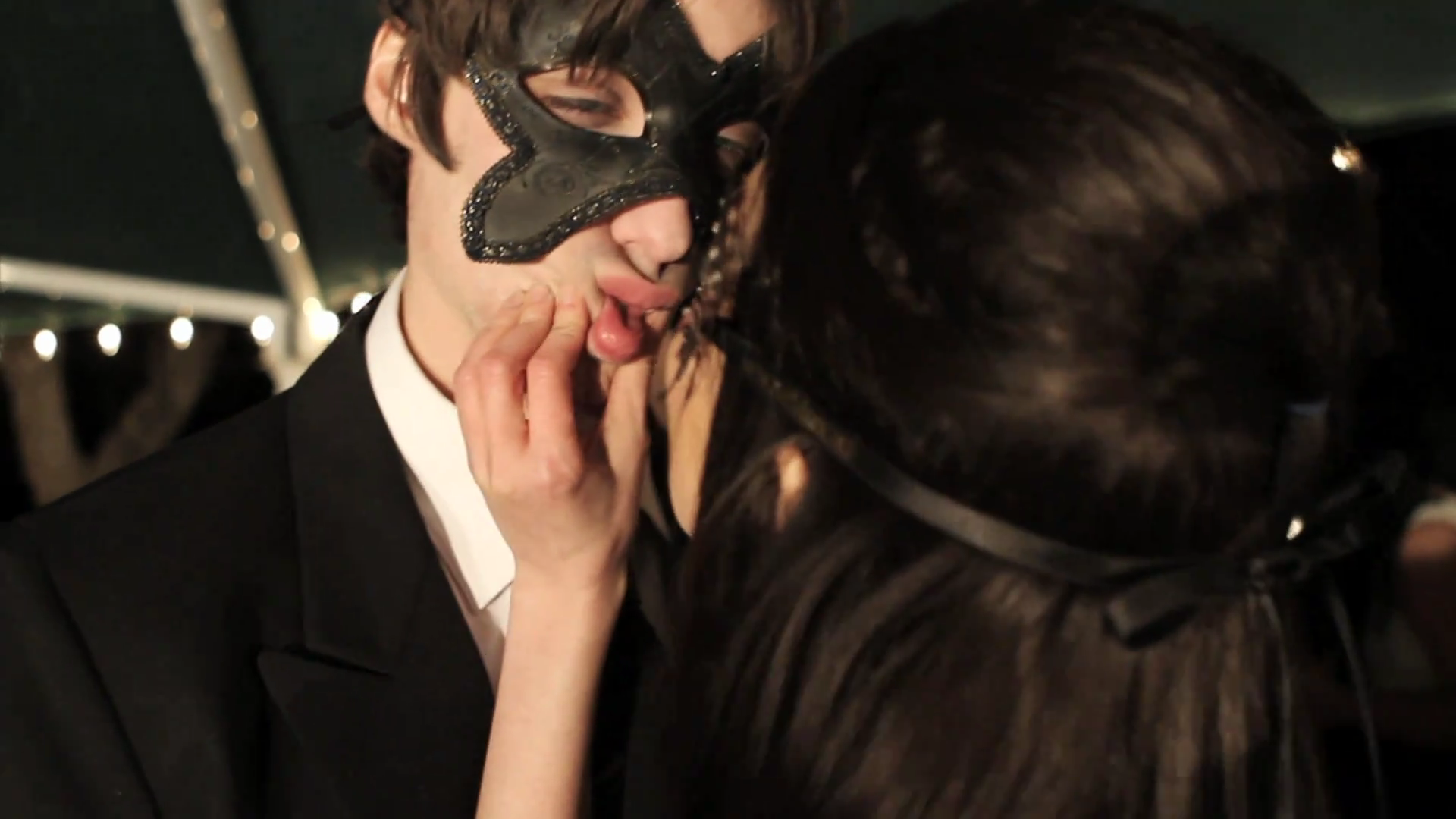 VampireDiariesWorld_dot_org-TheHillywoodShowParody0766.png VampireDiariesWorld_dot_org-TheHillywoodShowParody0766.png