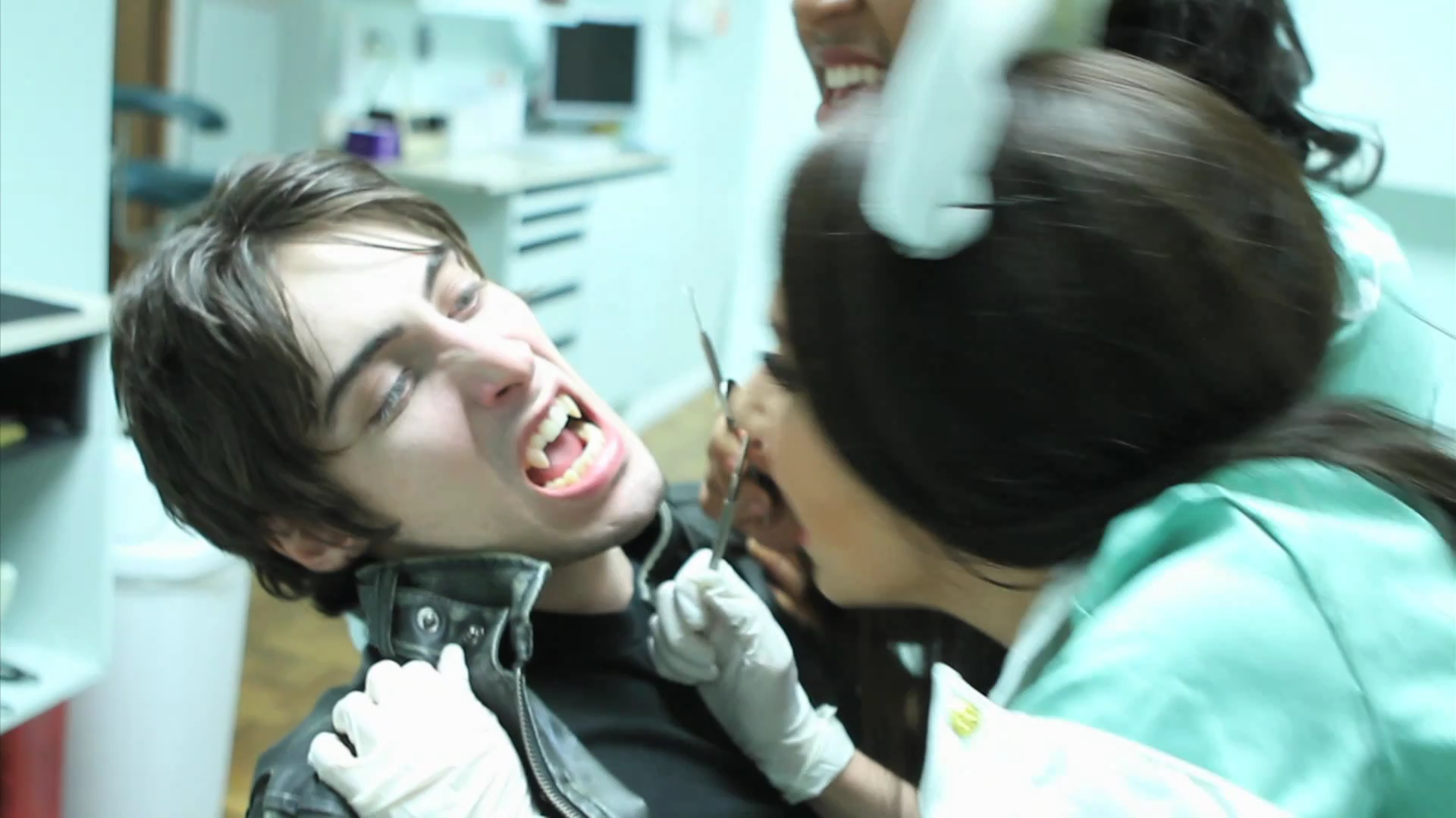 VampireDiariesWorld_dot_org-TheHillywoodShowParody0866.png