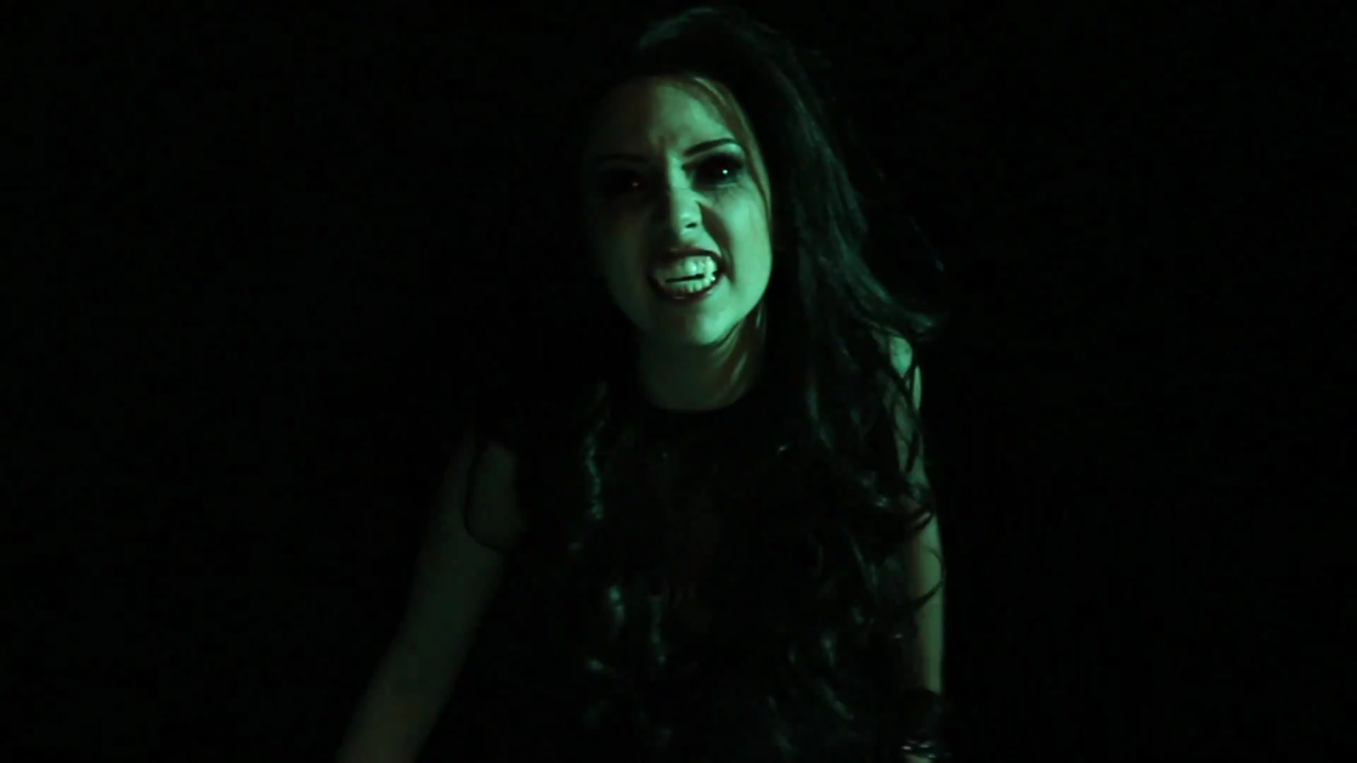 VampireDiariesWorld_dot_org-TheHillywoodShowParody1050.png