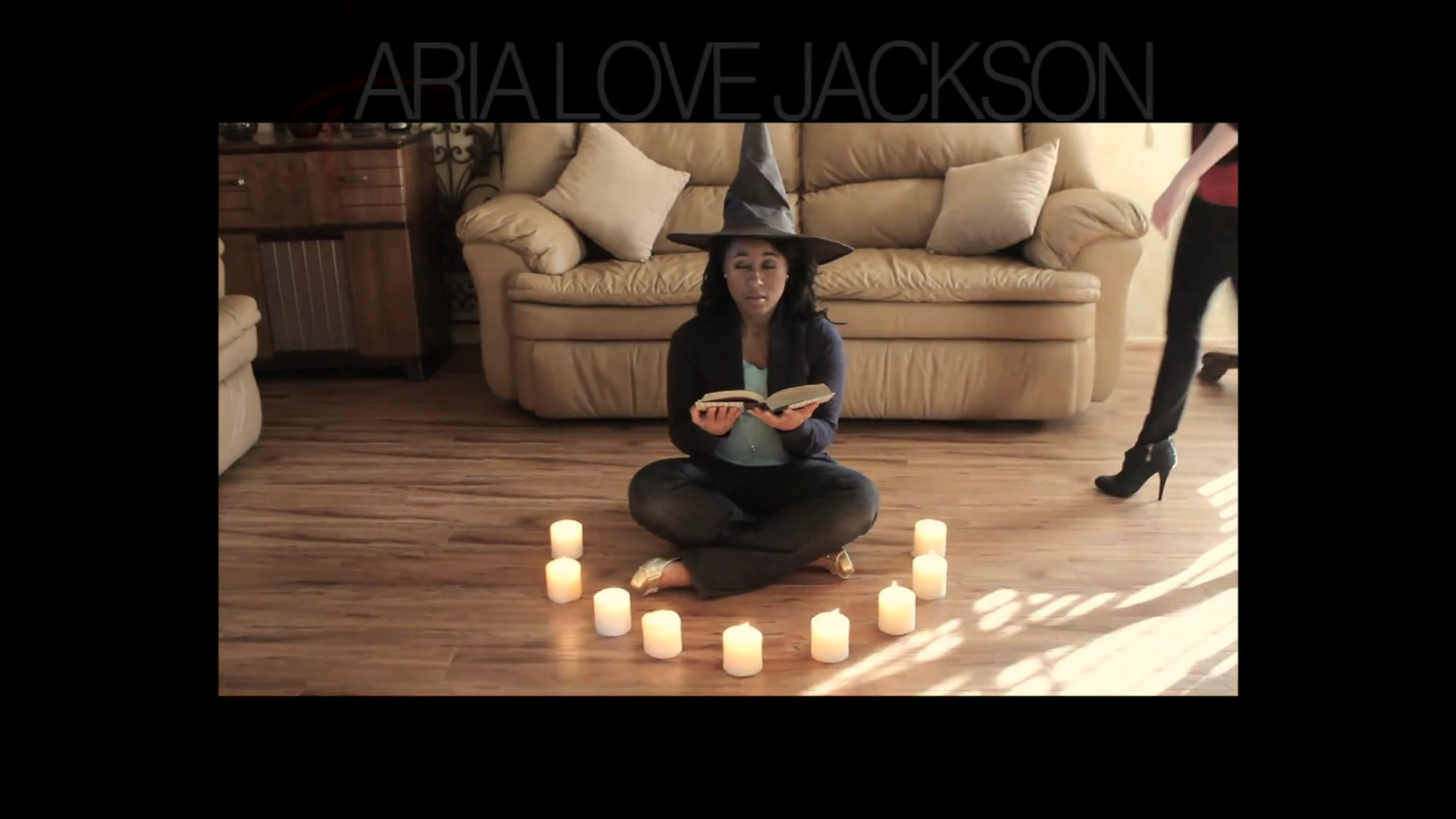VampireDiariesWorld_dot_org-TheHillywoodShowParody1425.png