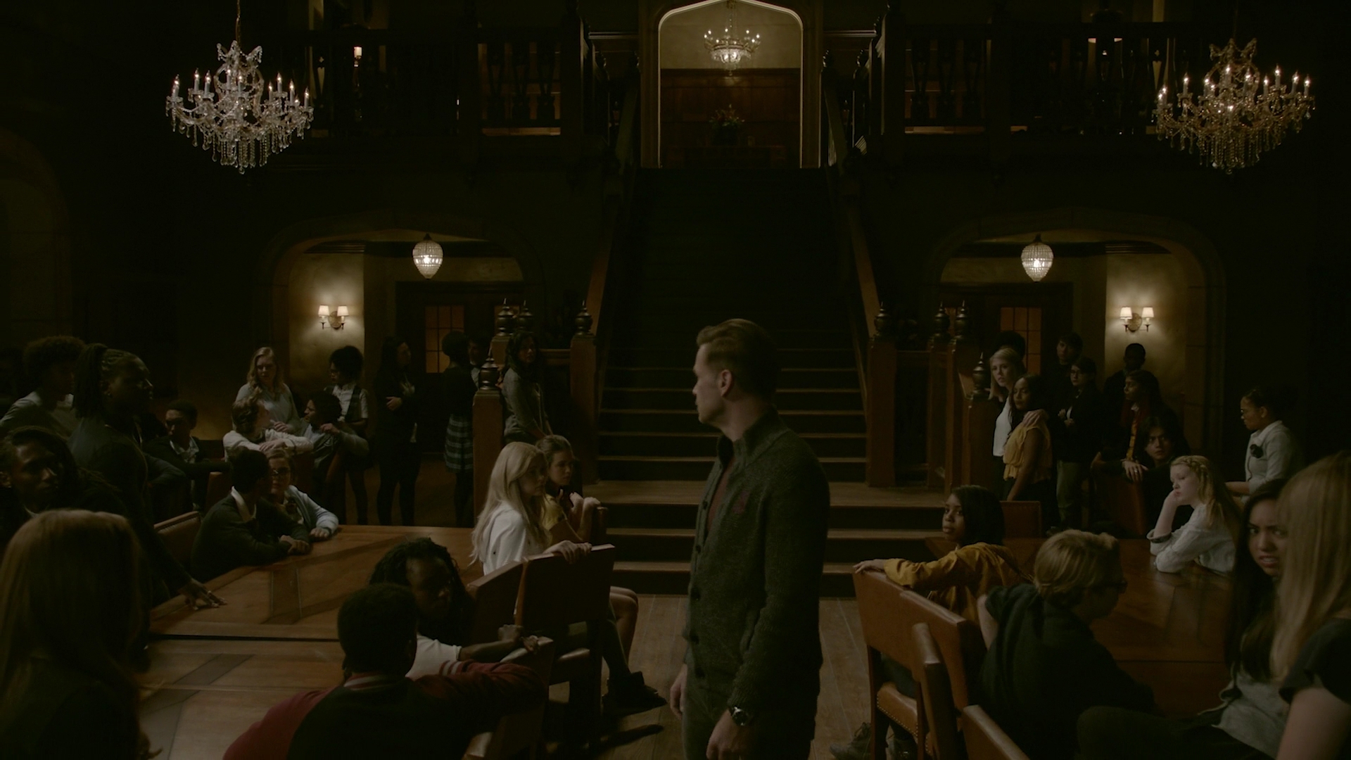 VampireDiariesWorld-dot-nl_Legacies1x03WereBeingPunkedPedro02225.jpg