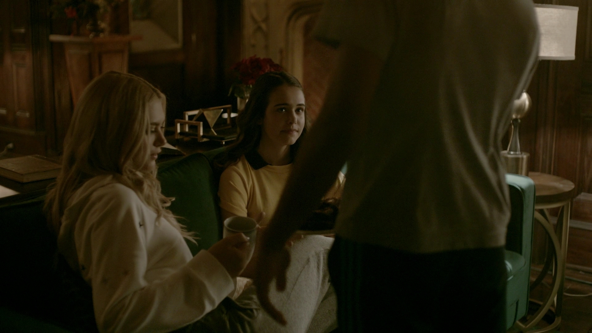 VampireDiariesWorld-dot-nl_Legacies1x03WereBeingPunkedPedro02299.jpg