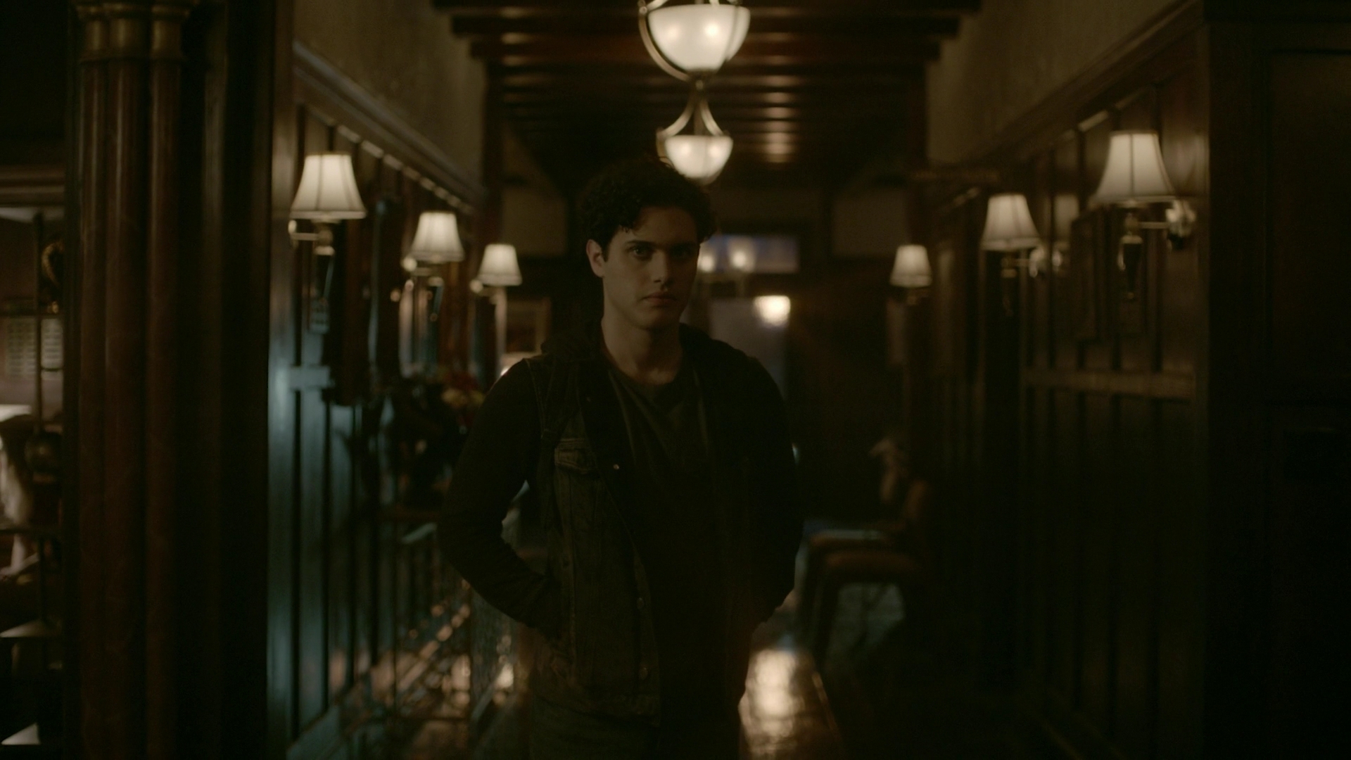 VampireDiariesWorld-dot-nl_Legacies1x03WereBeingPunkedPedro02342.jpg