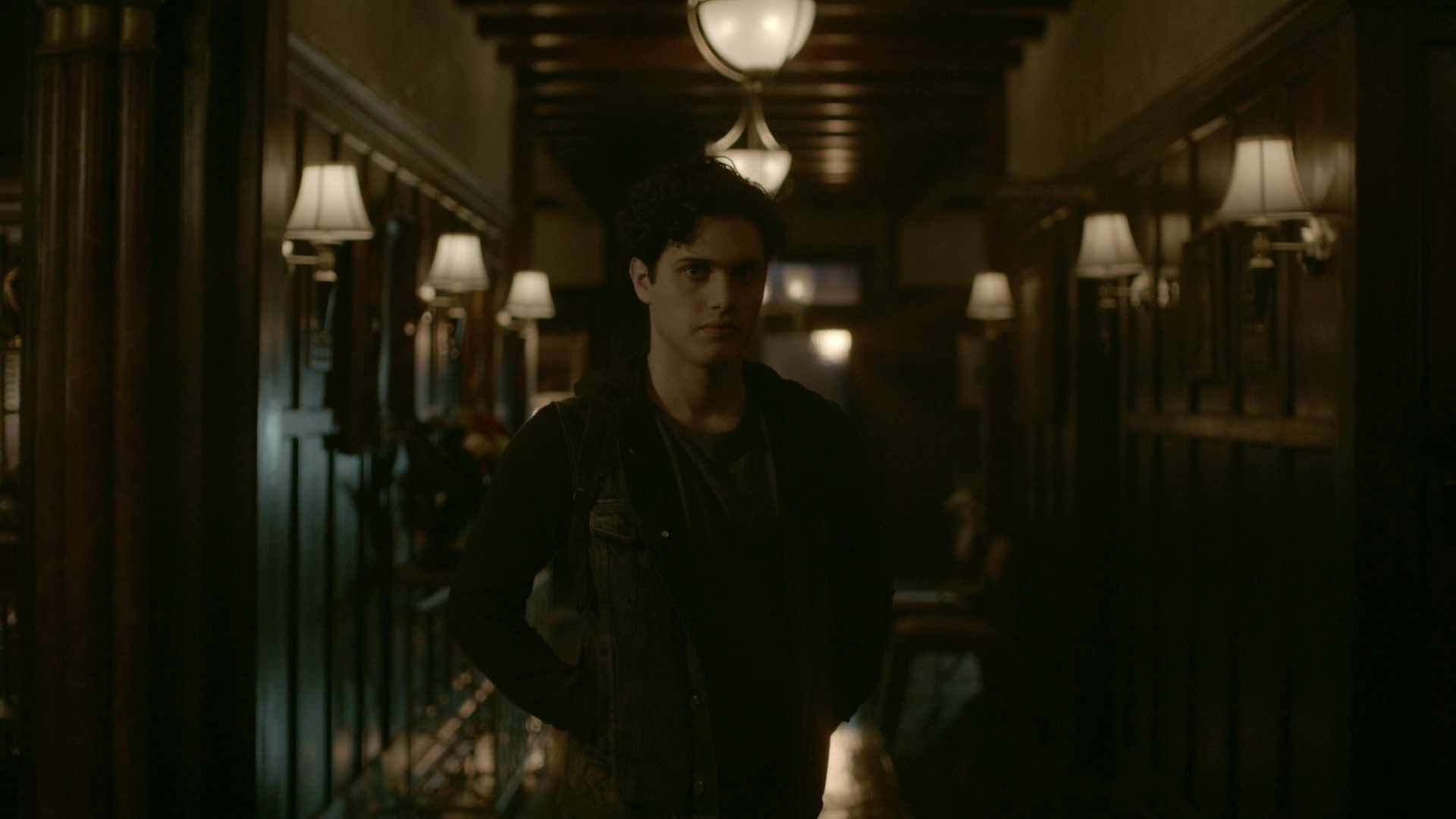 VampireDiariesWorld-dot-nl_Legacies1x03WereBeingPunkedPedro02343.jpg