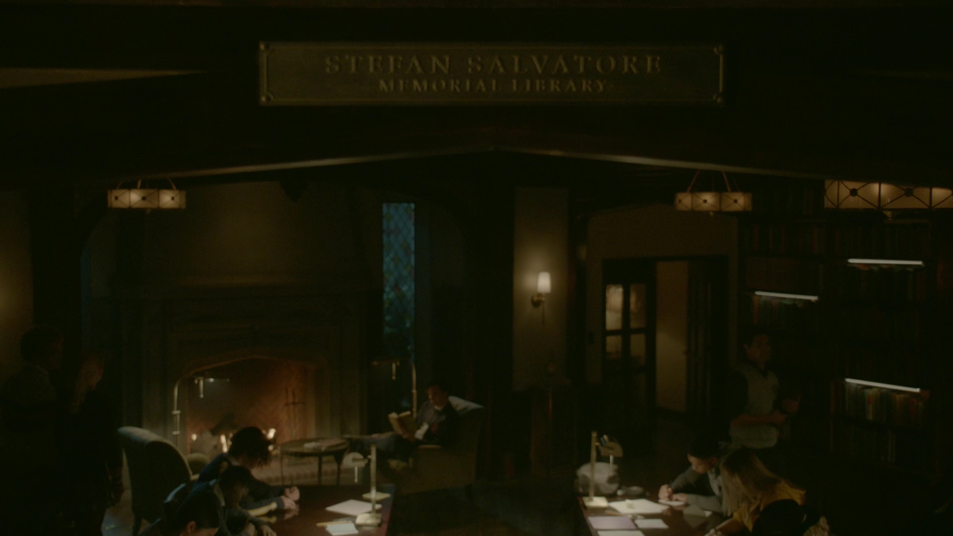 VampireDiariesWorld-dot-nl_Legacies1x07DeathKeepsKnockingOnMyDoor00017.jpg