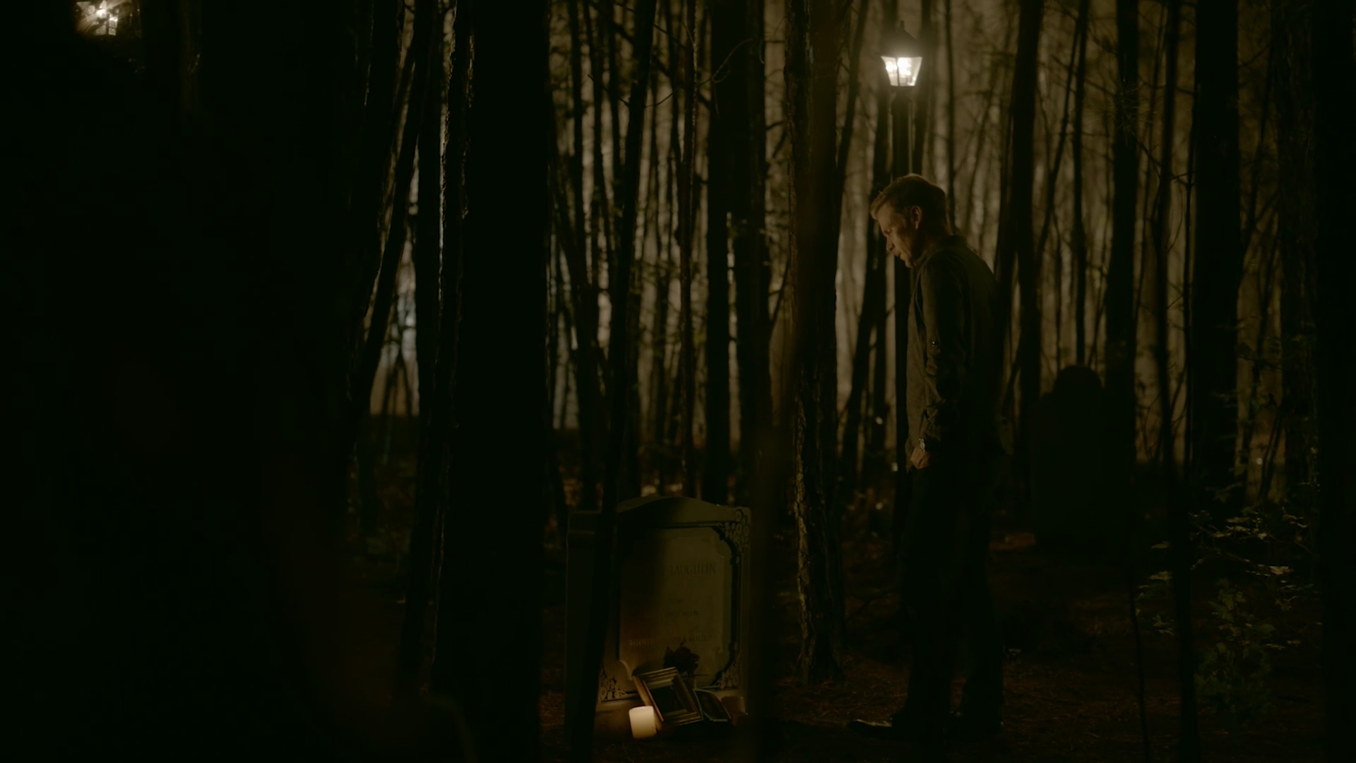 VampireDiariesWorld-dot-nl_Legacies1x07DeathKeepsKnockingOnMyDoor02370.jpg