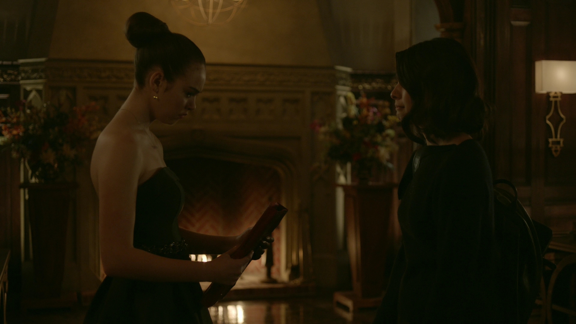 VampireDiariesWorld-dot-nl_Legacies1x14LetsJustFinishTheDance04762.jpg