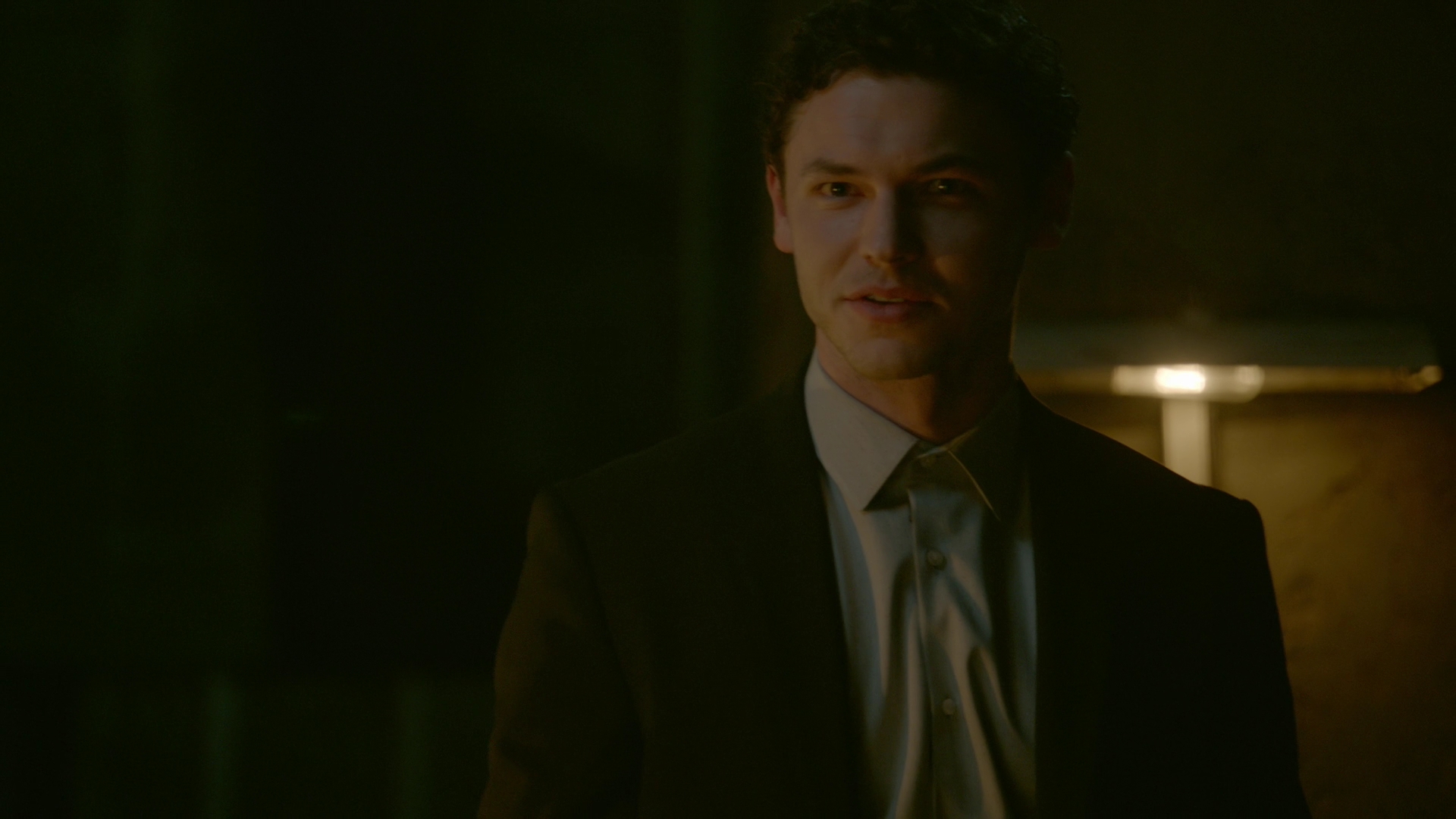 VampireDiariesWorld-dot-nl_Legacies1x15IllTellYouAStory01563.jpg