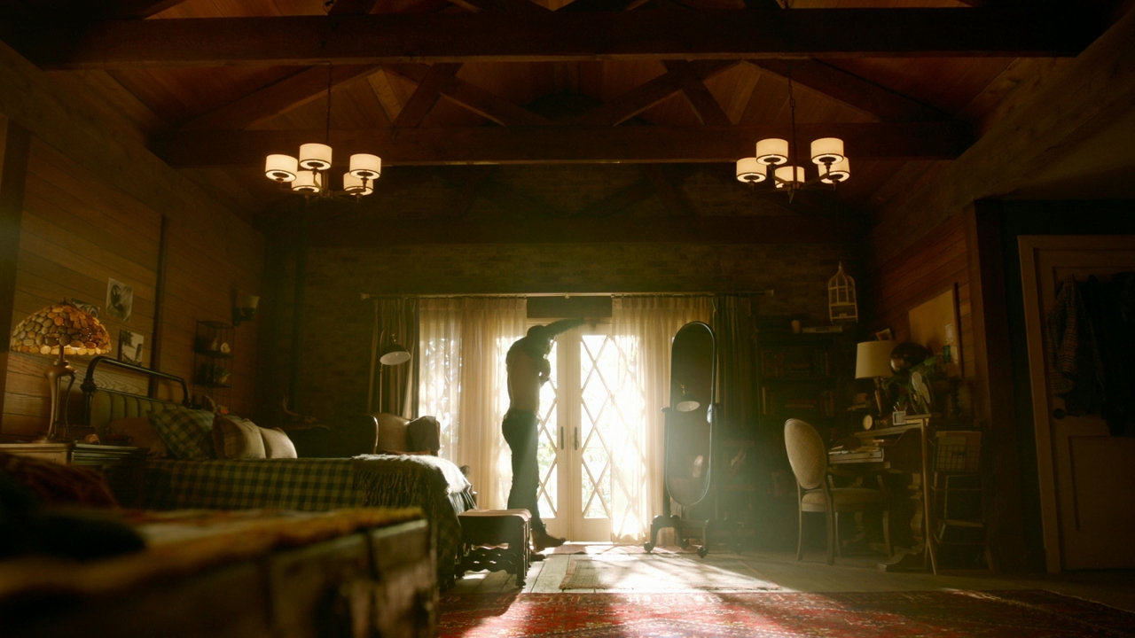 VampireDiariesWorld-dot-nl-Legacies2x14TheresaPlaceWheretheLostThingsGo0128.jpg
