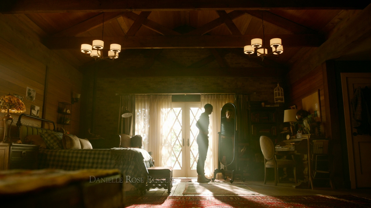 VampireDiariesWorld-dot-nl-Legacies2x14TheresaPlaceWheretheLostThingsGo0140.jpg