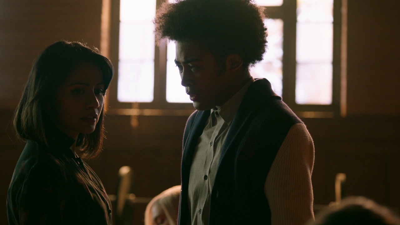 VampireDiariesWorld-dot-nl-Legacies2x14TheresaPlaceWheretheLostThingsGo1640.jpg