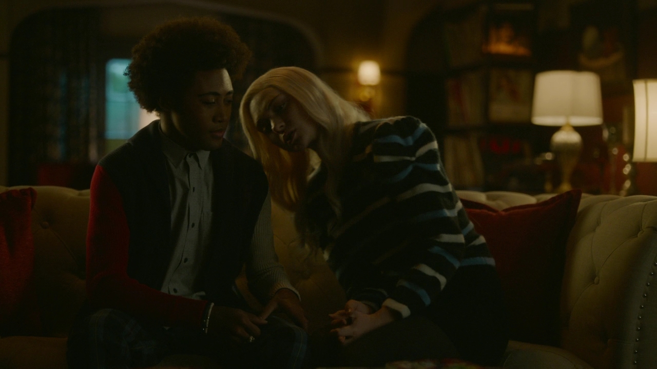 VampireDiariesWorld-dot-nl-Legacies2x14TheresaPlaceWheretheLostThingsGo2086.jpg