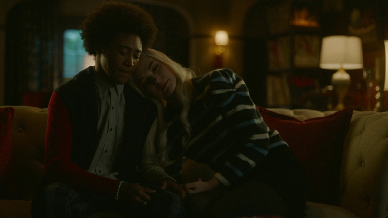 VampireDiariesWorld-dot-nl-Legacies2x14TheresaPlaceWheretheLostThingsGo2088.jpg
