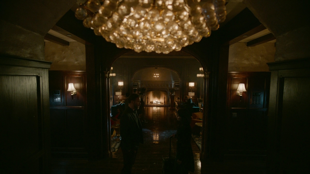 VampireDiariesWorld-dot-nl-Legacies2x14TheresaPlaceWheretheLostThingsGo2114.jpg