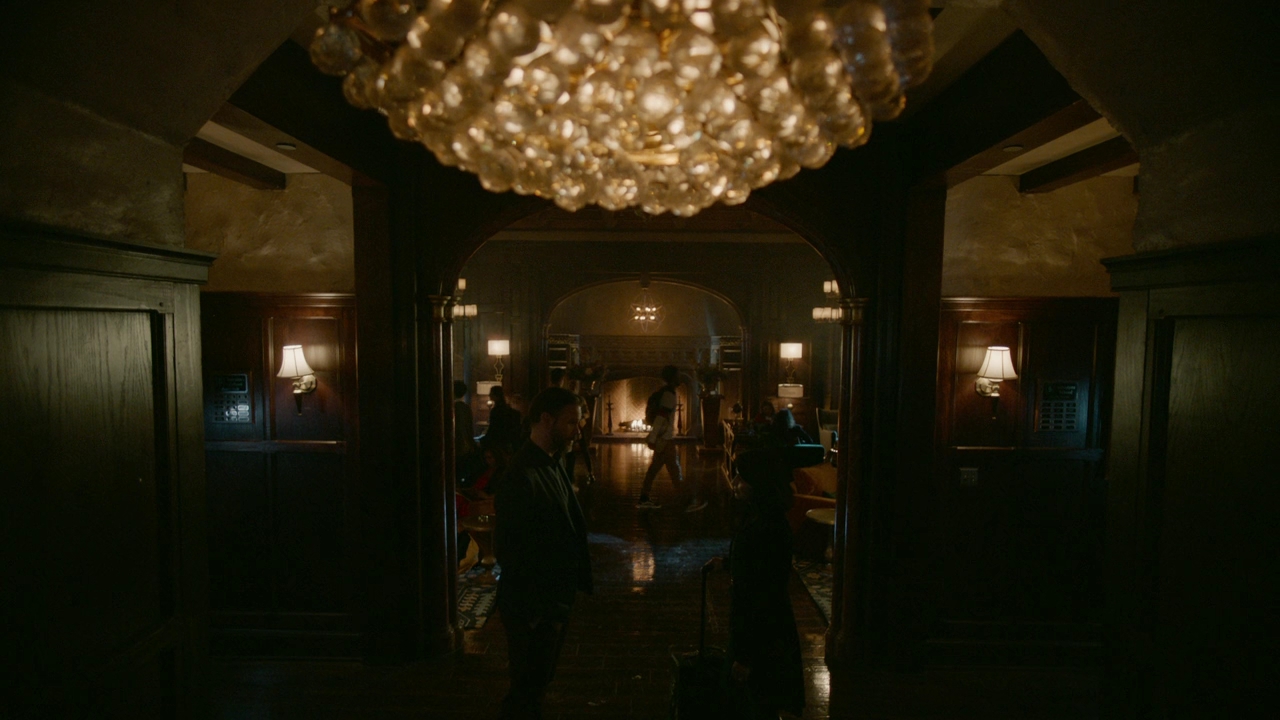 VampireDiariesWorld-dot-nl-Legacies2x14TheresaPlaceWheretheLostThingsGo2115.jpg