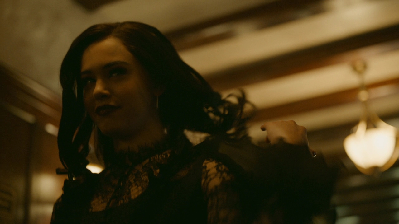VampireDiariesWorld-dot-nl-Legacies2x15LifeWasSoMuchEasierWhenIOnlyCaredAboutMyself0135.jpg