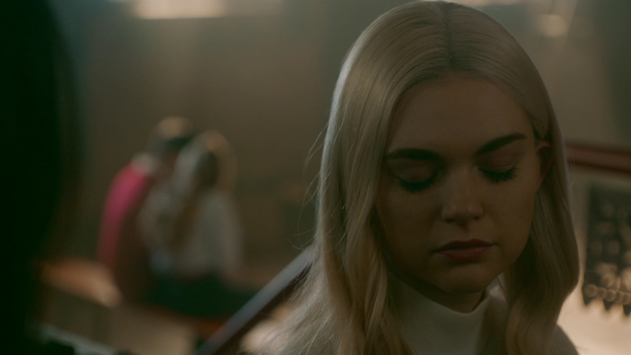 VampireDiariesWorld-dot-nl-Legacies2x15LifeWasSoMuchEasierWhenIOnlyCaredAboutMyself0401.jpg