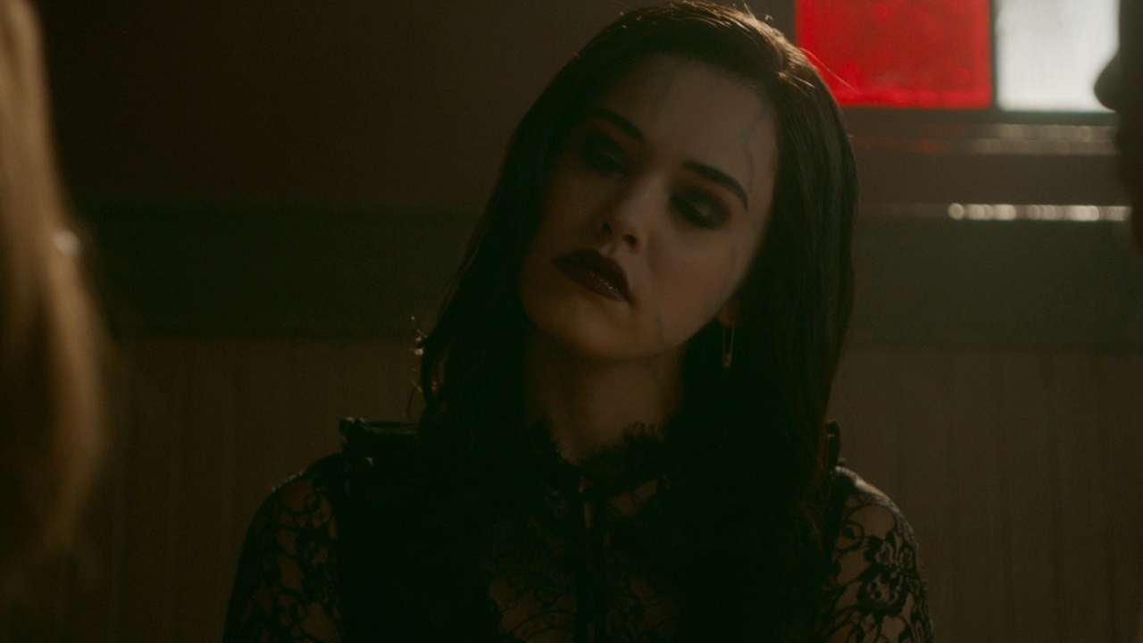 VampireDiariesWorld-dot-nl-Legacies2x15LifeWasSoMuchEasierWhenIOnlyCaredAboutMyself0422.jpg