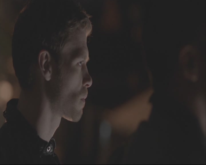 VampireDiariesWorld-dot-org_TheOriginals1x01AlwaysAndForever-deletedscene0013.jpg