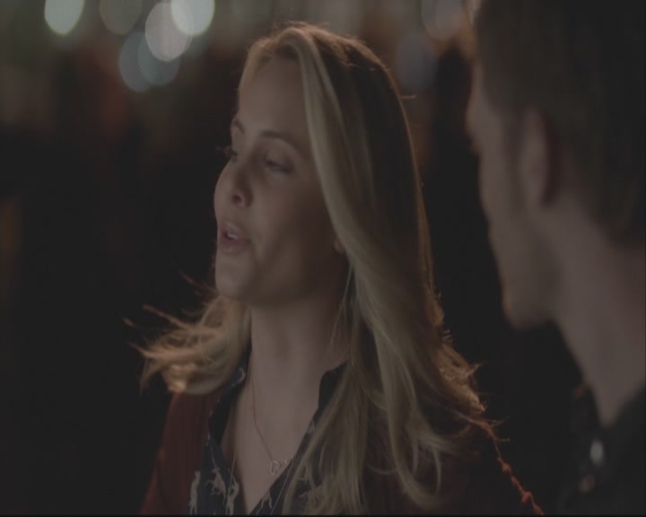 VampireDiariesWorld-dot-org_TheOriginals1x01AlwaysAndForever-deletedscene0072.jpg