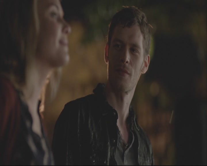 VampireDiariesWorld-dot-org_TheOriginals1x01AlwaysAndForever-deletedscene0075.jpg