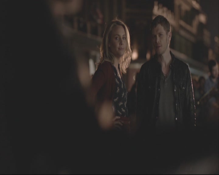 VampireDiariesWorld-dot-org_TheOriginals1x01AlwaysAndForever-deletedscene0078.jpg