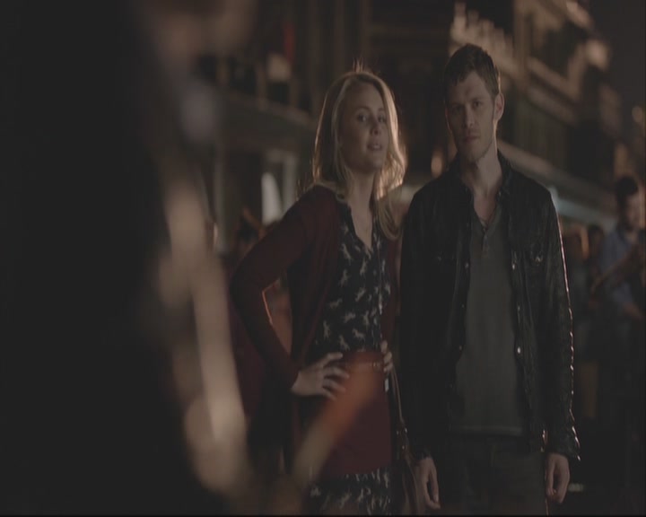 VampireDiariesWorld-dot-org_TheOriginals1x01AlwaysAndForever-deletedscene0080.jpg