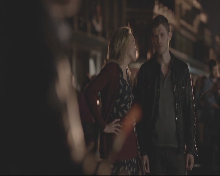 VampireDiariesWorld-dot-org_TheOriginals1x01AlwaysAndForever-deletedscene0081.jpg