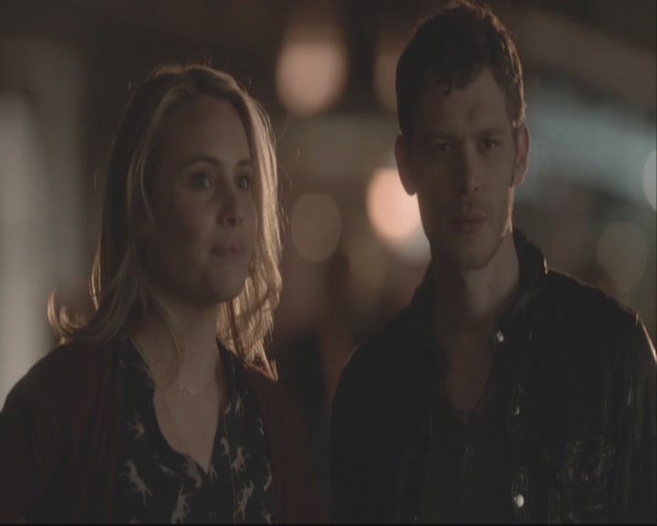 VampireDiariesWorld-dot-org_TheOriginals1x01AlwaysAndForever-deletedscene0086.jpg