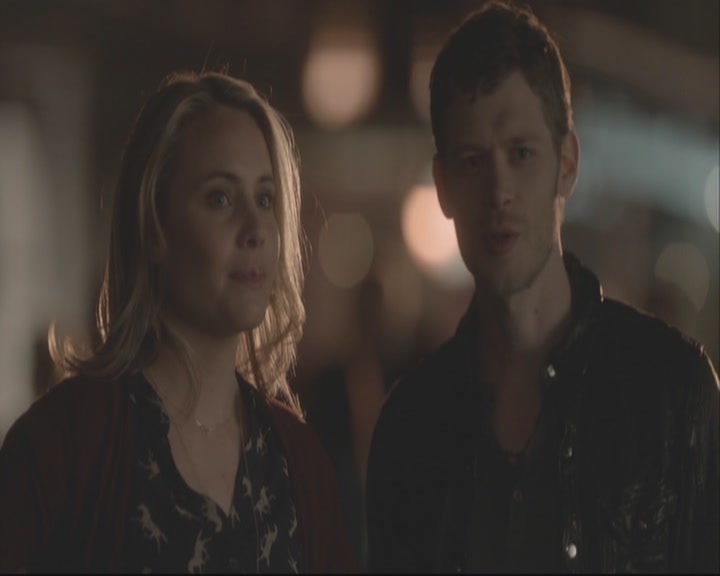 VampireDiariesWorld-dot-org_TheOriginals1x01AlwaysAndForever-deletedscene0087.jpg