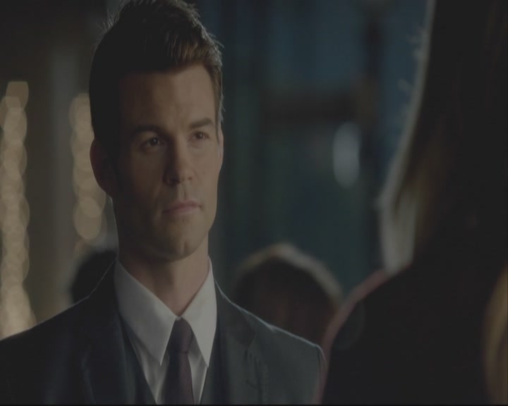 VampireDiariesWorld-dot-org_TheOriginals1x01AlwaysAndForever-deletedscene0145.jpg