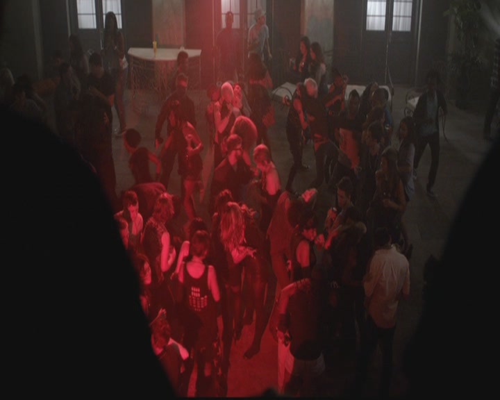 VampireDiariesWorld-dot-org_TheOriginals1x02HouseOfTheRisingSun0047.jpg