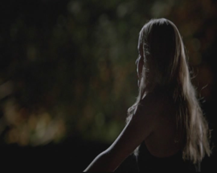 VampireDiariesWorld-dot-org_TheOriginals1x02HouseOfTheRisingSun0130.jpg