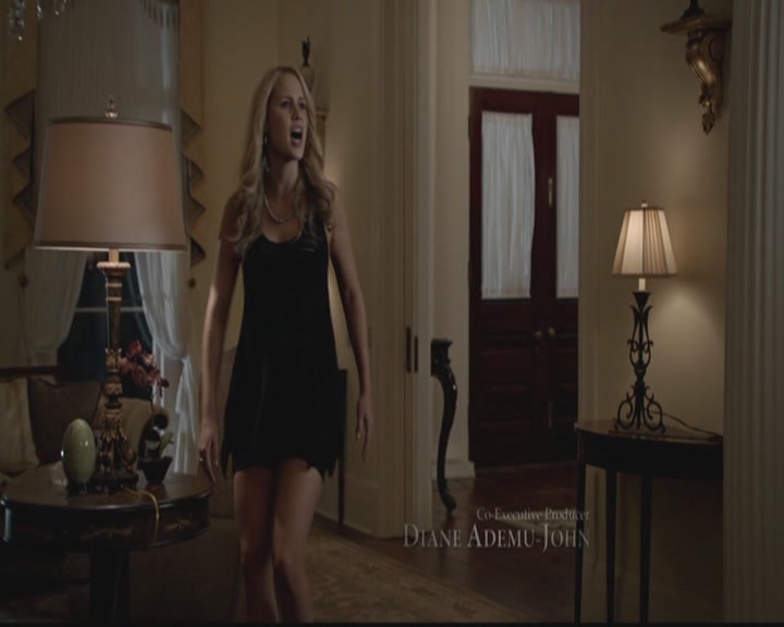 VampireDiariesWorld-dot-org_TheOriginals1x02HouseOfTheRisingSun0186.jpg