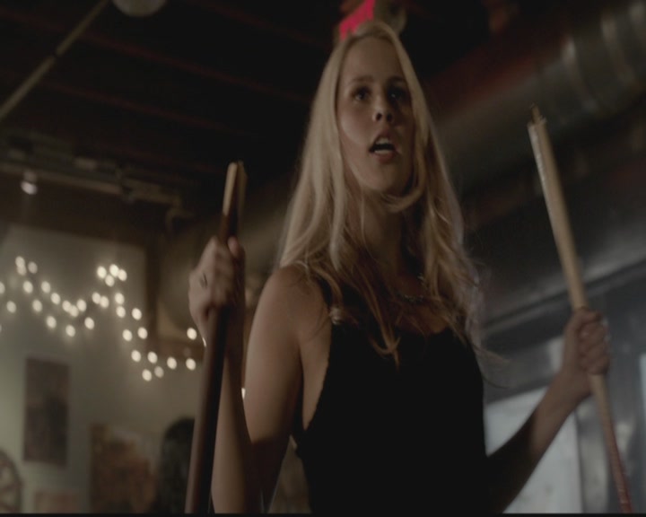 VampireDiariesWorld-dot-org_TheOriginals1x02HouseOfTheRisingSun0203.jpg