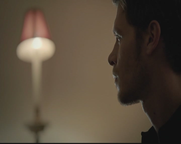 VampireDiariesWorld-dot-org_TheOriginals1x02HouseOfTheRisingSun0223.jpg